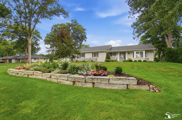 1194 Valetta DR, Temperance, MI 48182