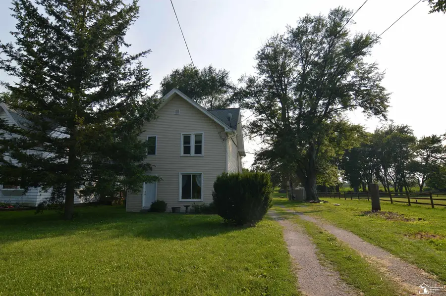 8831 Whiteford Center RD, Whiteford, MI 49267 - #2