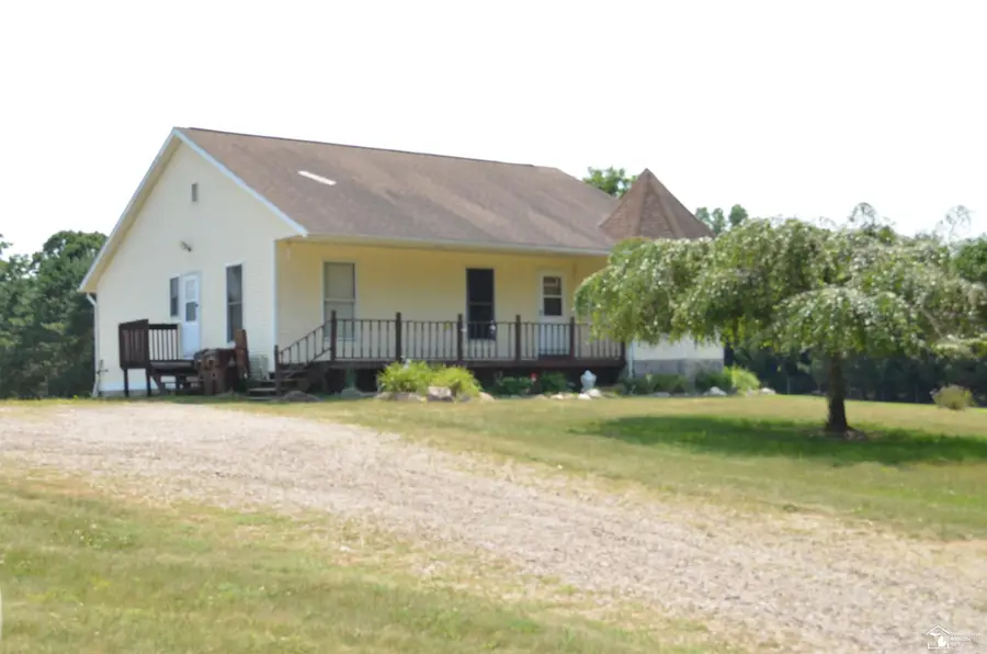 2977 Oakley RD, Stockbridge, MI 49285 - #2