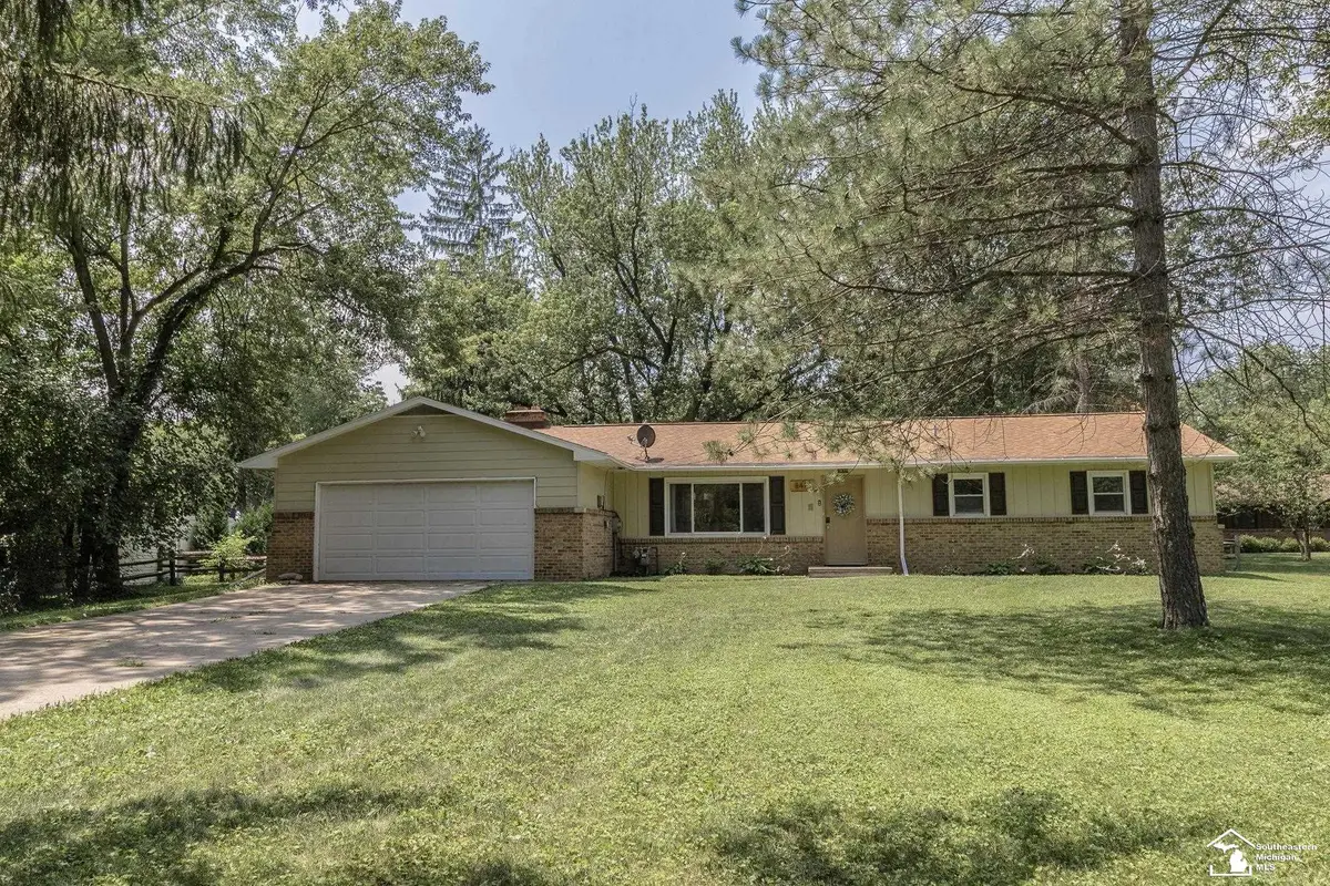 8413 Summerfield RD, Lambertville, MI 48144 - #1