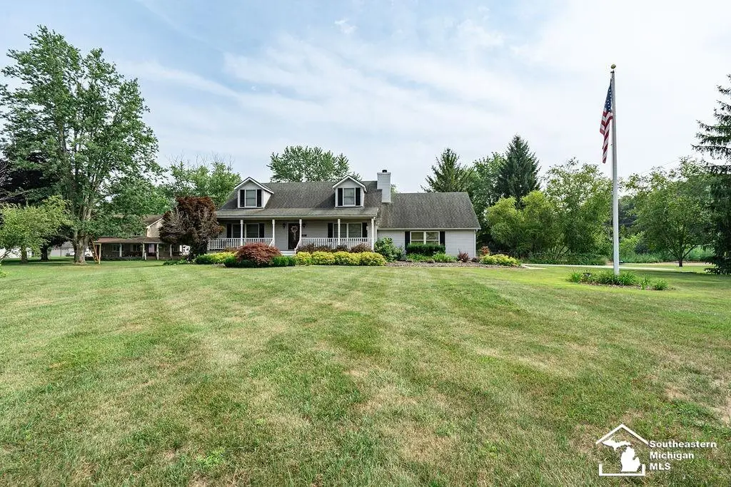 21680 Bell RD, New Boston, MI 48164 - #1