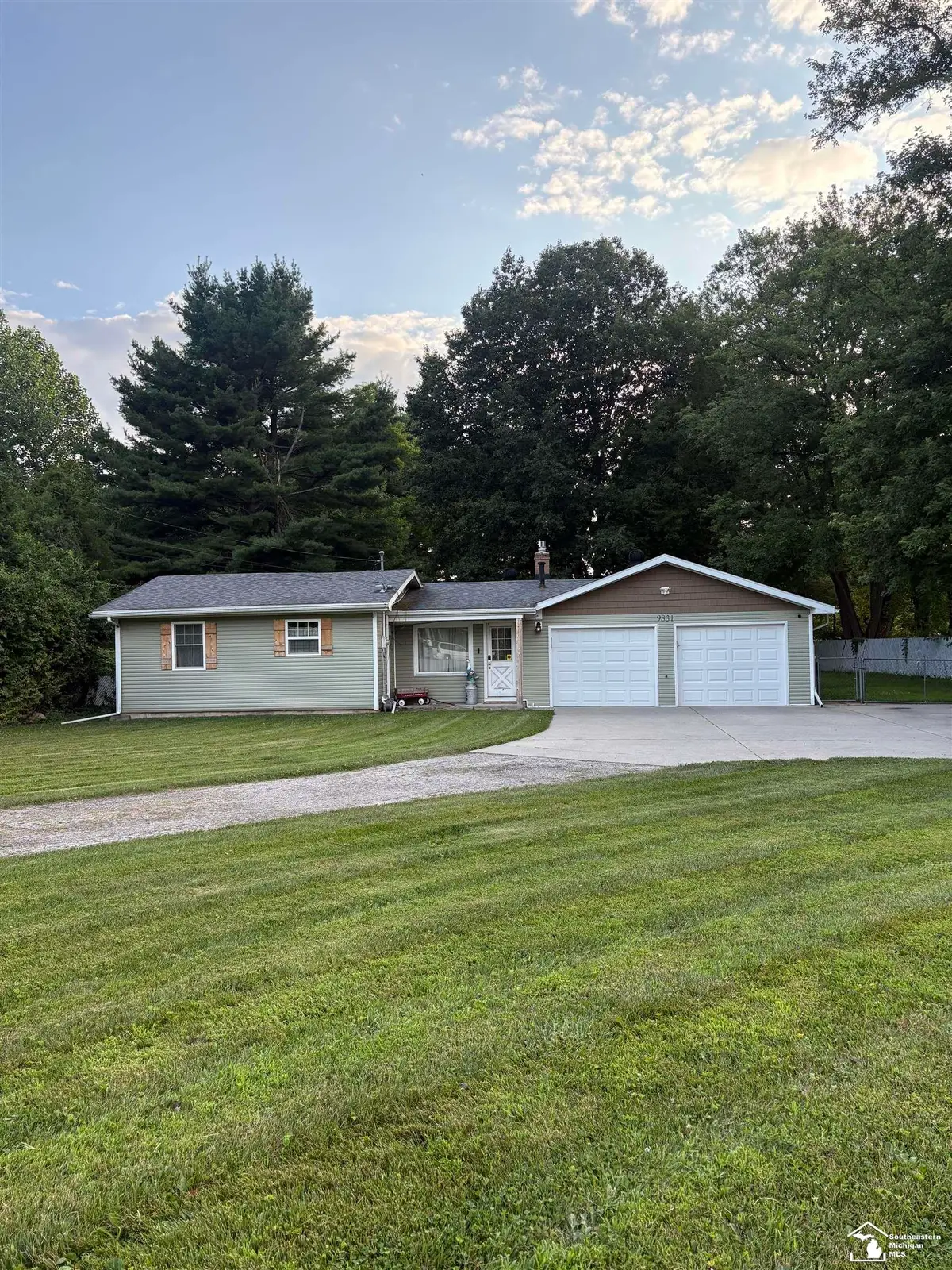 9831 Summerfield RD, Temperance, MI 48182 - #1