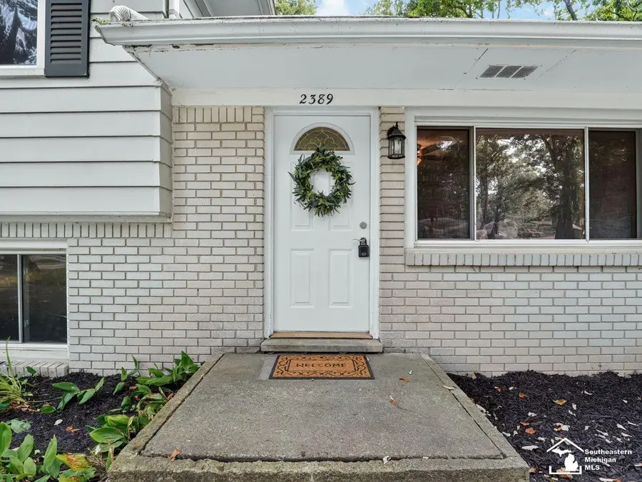 2389 Devonshire ST, Temperance, MI 48182 - #3