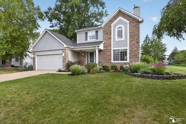 43616 Lotus DR, Canton, MI 48188