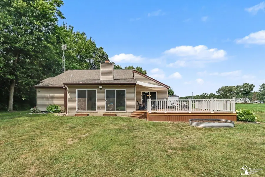 601 W ERIE RD, Temperance, MI 48182 - #3