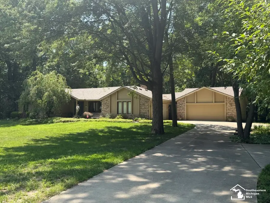 10765 Whiteford RD, Petersburg, MI 49270 - #2