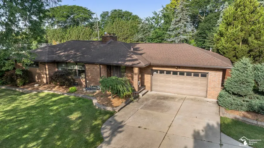 10860 Reeck RD, Allen Park, MI 48101 - #2