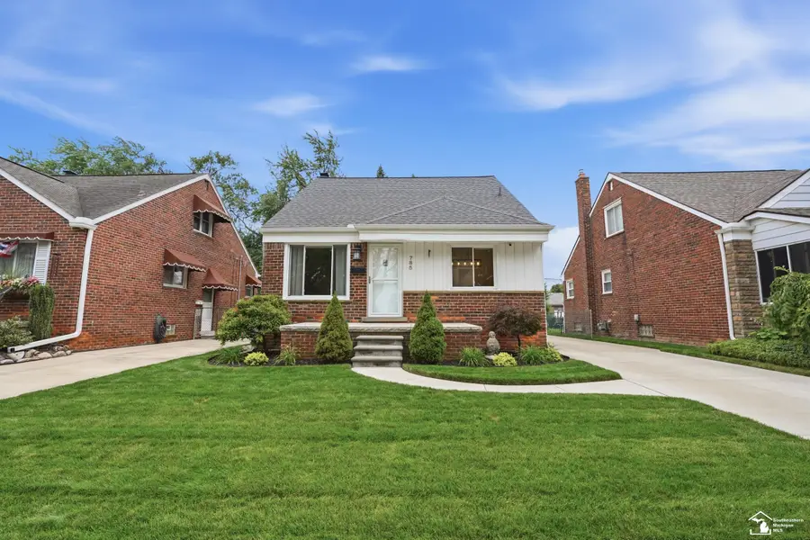 785 Merrill AVE, Lincoln Park, MI 48146 - #3