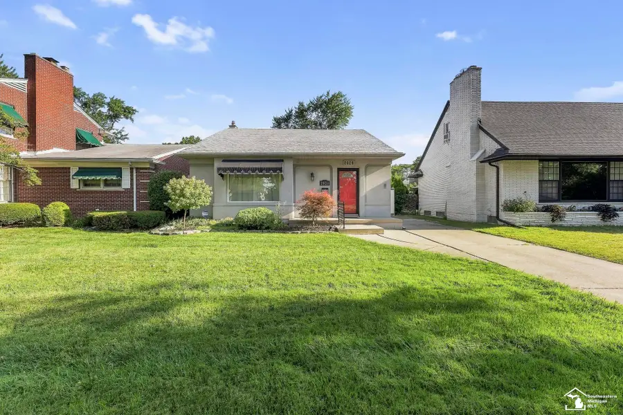 2026 Davis ST, Wyandotte, MI 48192 - #2