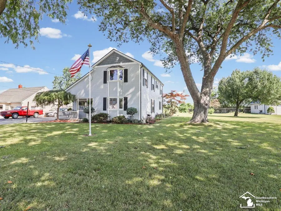 978 Streetman ST, Erie, MI 48133 - #2