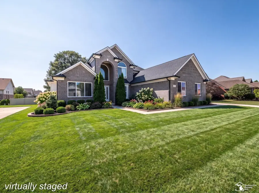 32220 Adam Brown DR, Brownstown, MI 48173 - #3