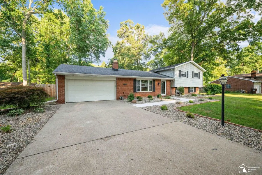 7710 Fir DR, Temperance, MI 48182 - #3