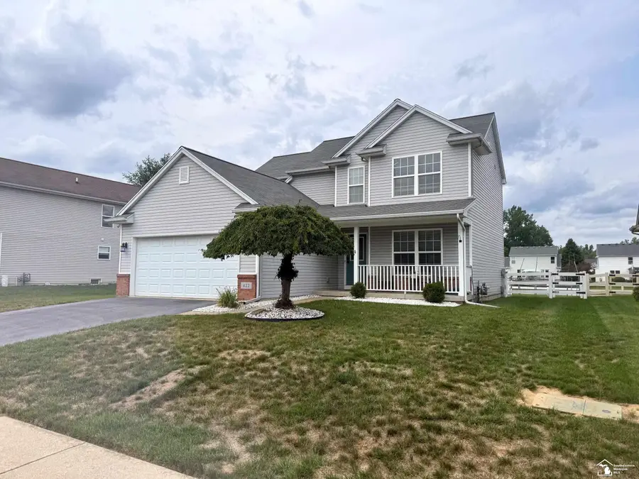 422 Oak Creek DR, Temperance, MI 48182 - #2