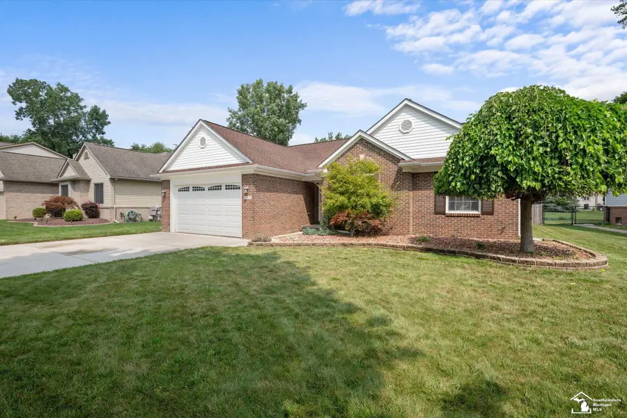 30134 Willow Springs RD, Flat Rock, MI 48134 - #3