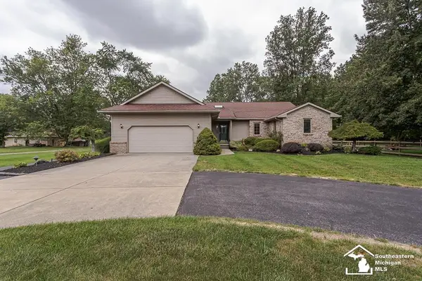 6277 Secor RD, Lambertville, MI 48144