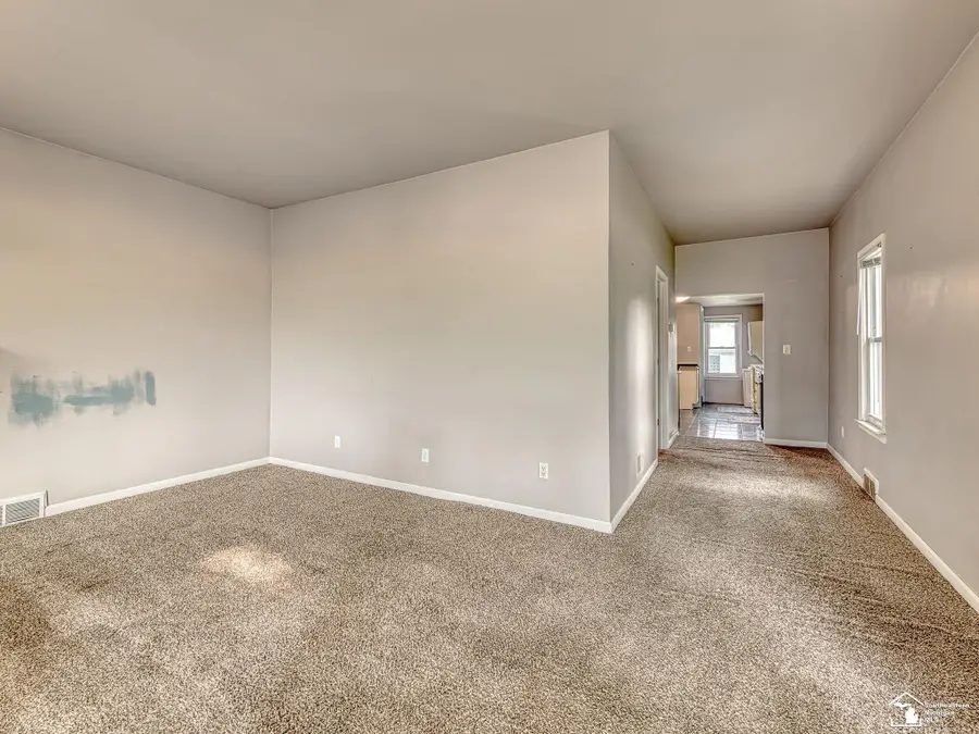 1202 Maple ST, Wyandotte, MI 48192 - #3