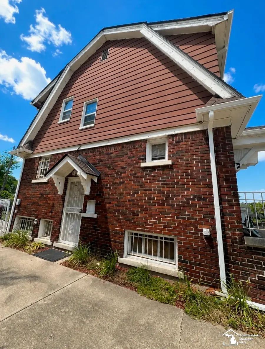 5992 Lakewood ST, Detroit, MI 48213 - #2