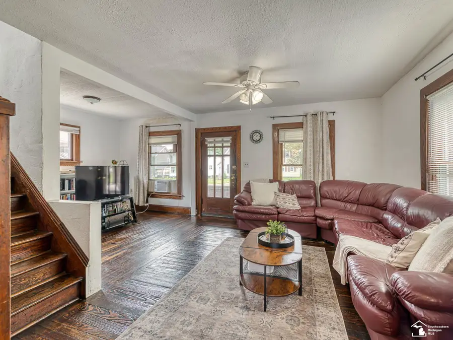 224 N Webster ST, Jackson, MI 49202 - #3