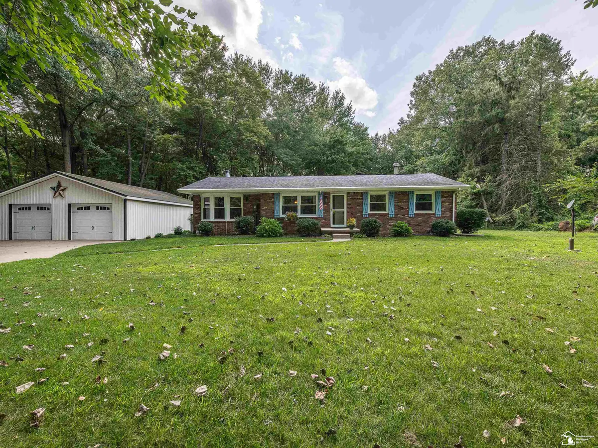 9703 Summerfield RD, Temperance, MI 48182 - #1