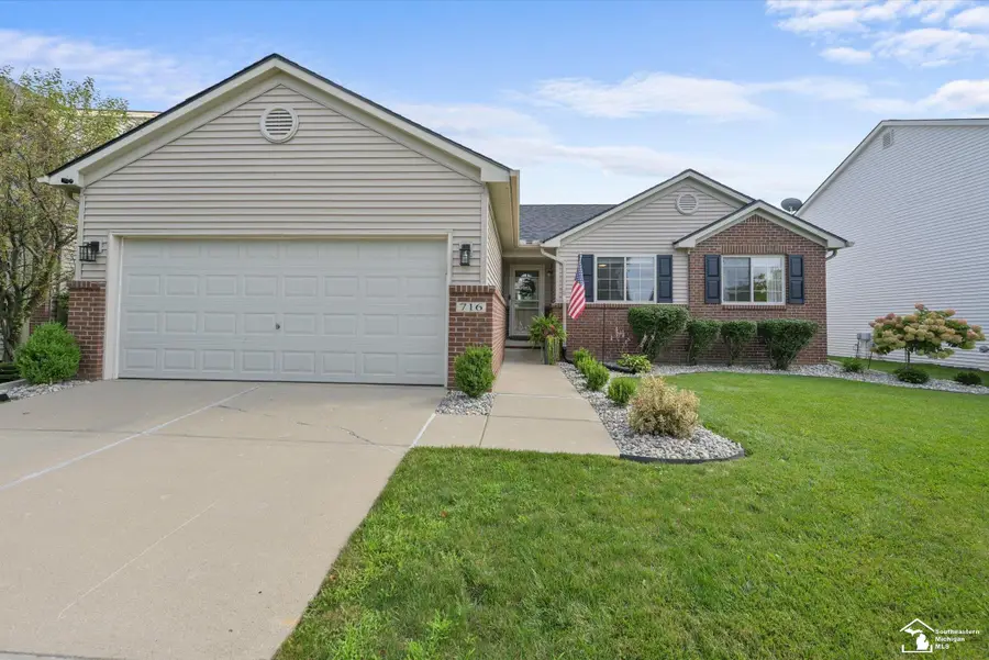 716 Falcon DR, Dundee, MI 48131 - #3