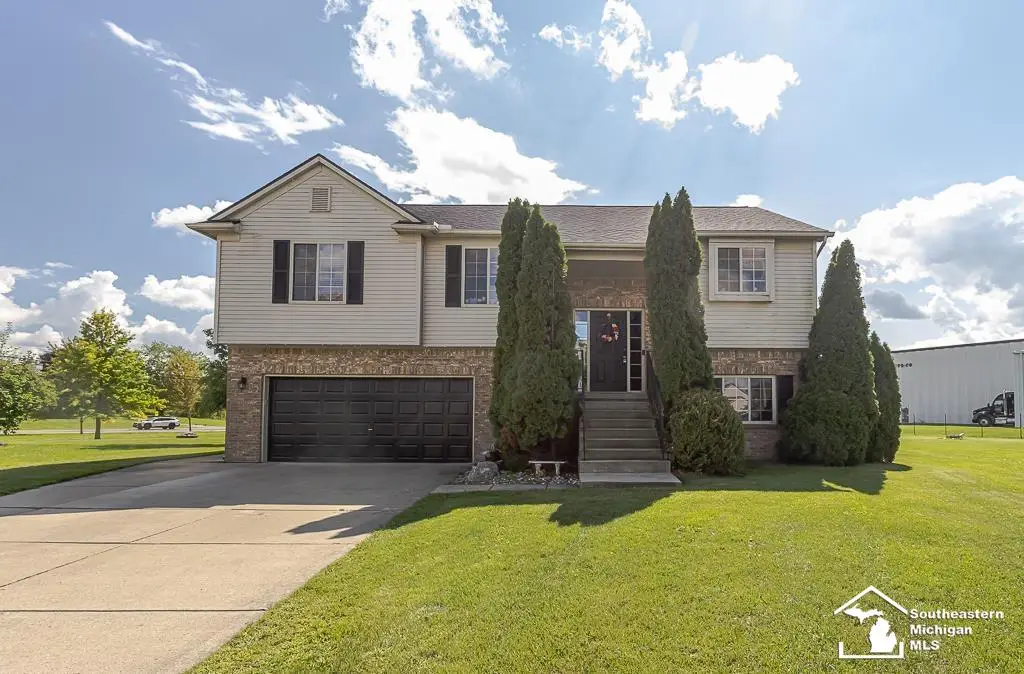 155 Caribou Run RD, Dundee, MI 48131 - #1