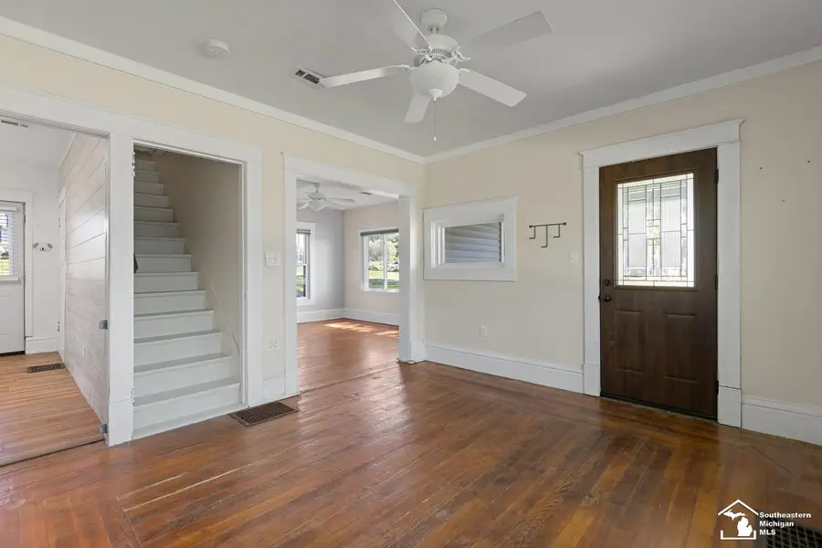 202 Walnut ST, Addison, MI 49220 - #2