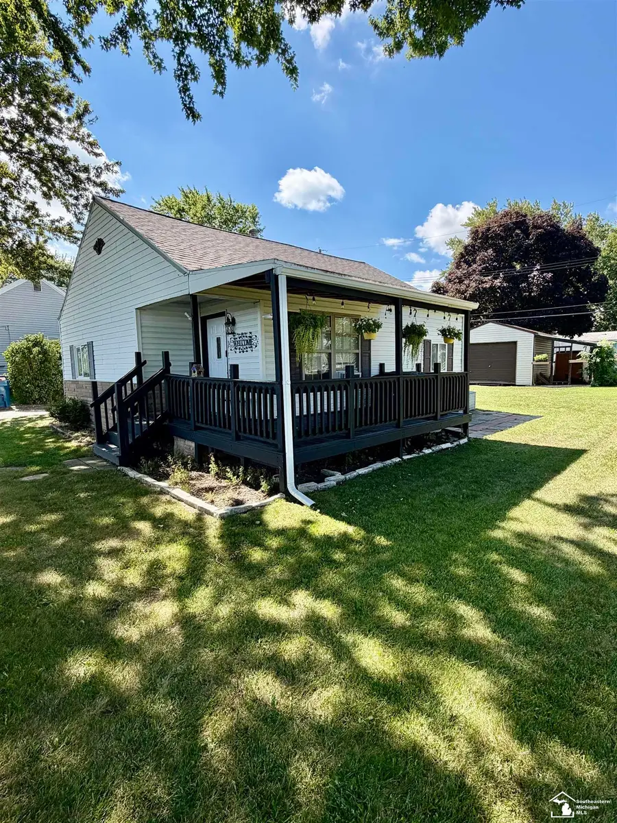 2956 Nadeau RD, Monroe, MI 48162 - #2