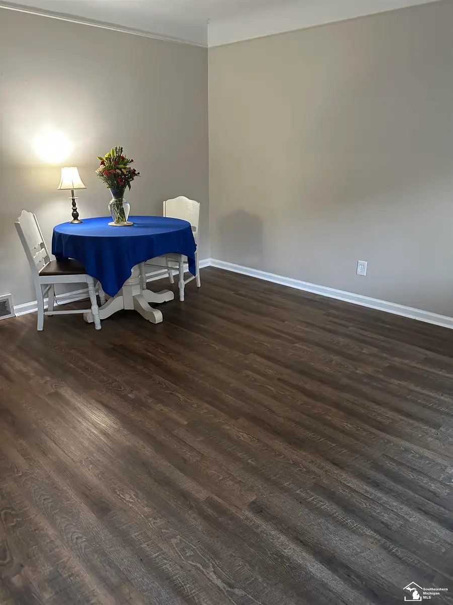 2198 Moran AVE, Lincoln Park, MI 48146 - #3