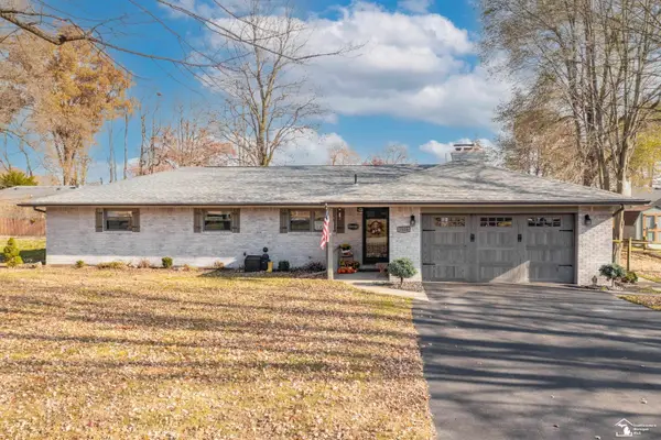 7558 Apache Trail TRL, Temperance, MI 48182