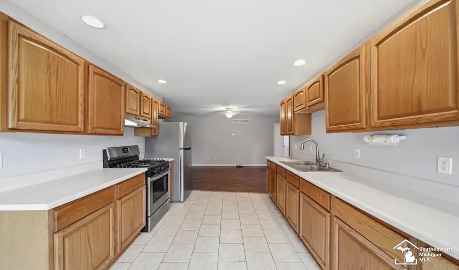 106 N Talbot ST, Addison, MI 49220 - #2