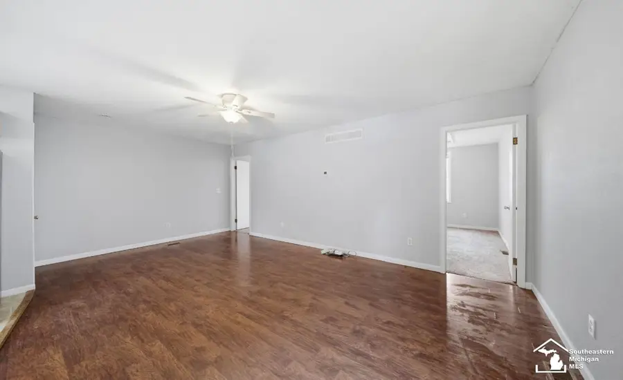 106 N Talbot ST, Addison, MI 49220 - #3
