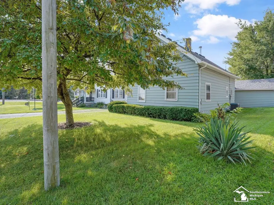 1349 W Samaria RD, Temperance, MI 48182 - #2