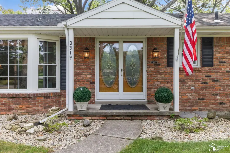 3319 Deepwood DR, Lambertville, MI 48144 - #3