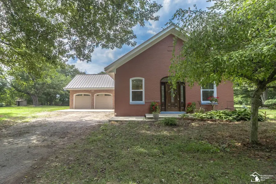 14043 Gayville RD, La Salle, MI 48145 - #2