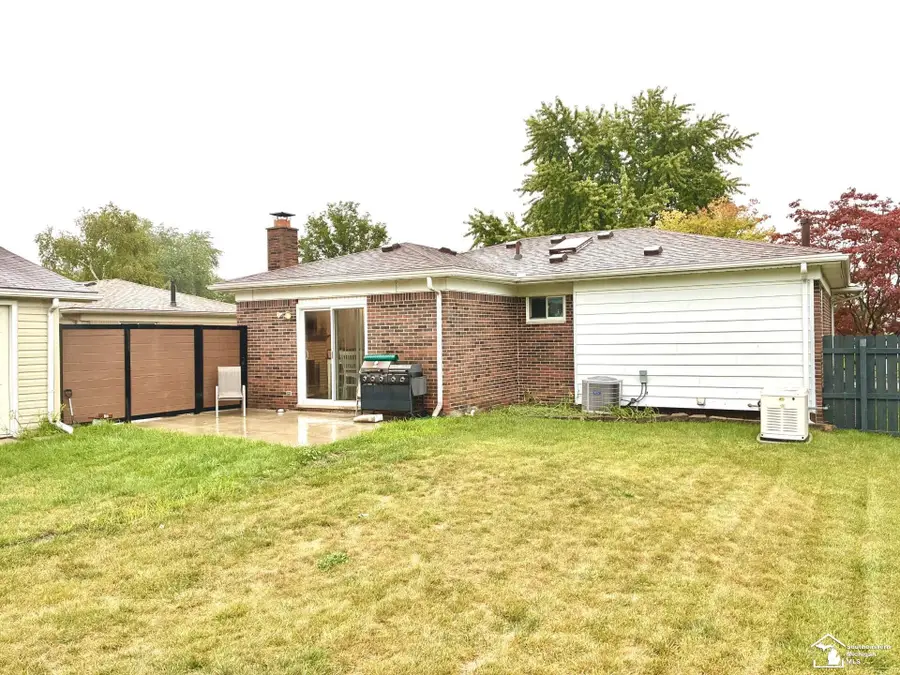 15426 Gulley ST, Taylor, MI 48180 - #2