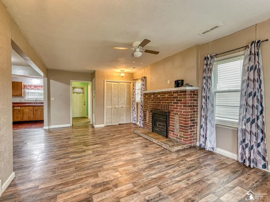 3326 10th ST, Monroe, MI 48162 - #3