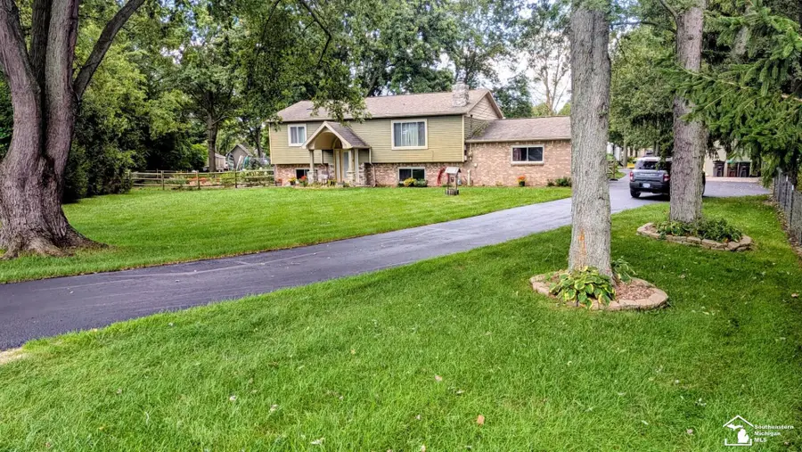 10315 Secor RD, Temperance, MI 48182 - #2