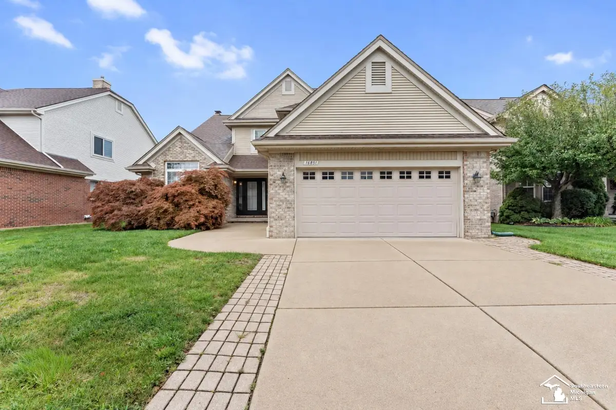 16851 Silverado DR, Southgate, MI 48195 - #1