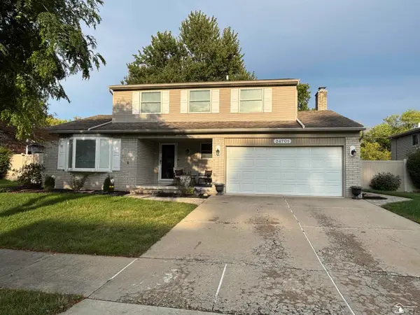 24701 Blanche ST, FlatRock, MI 48134