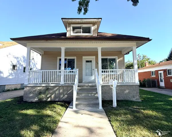 172 RIVERBANK ST, Wyandotte, MI 48192