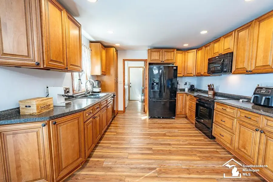 3498 Iroquois TRL, Monroe, MI 48162 - #3