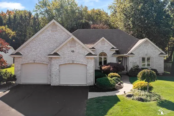 4263 Deerfield Woods DR, Lambertville, MI 48144