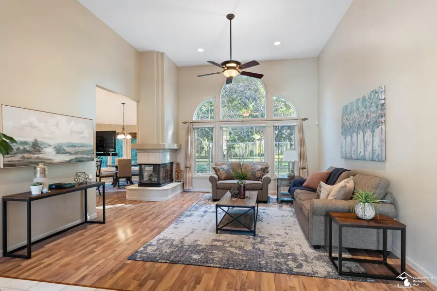 4263 Deerfield Woods DR, Lambertville, MI 48144 - #3