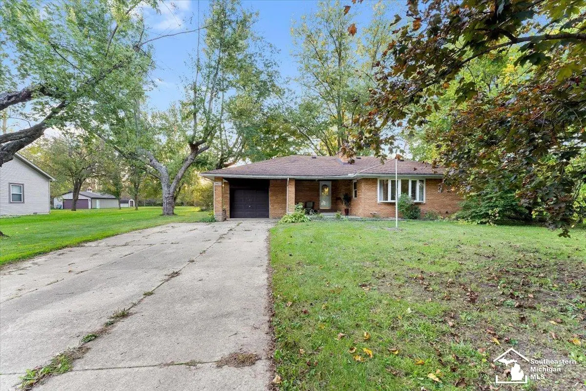 24612 Middlebelt RD, New Boston, MI 48164 - #1