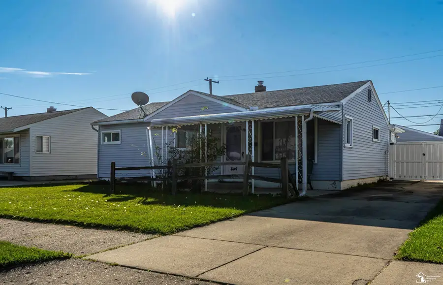 4238 16th ST, Wyandotte, MI 48192 - #3