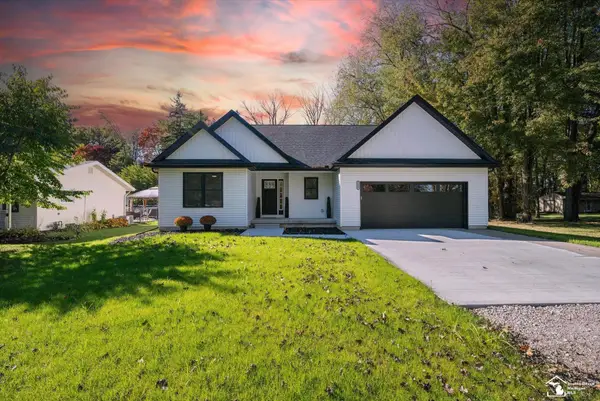 7085 Maplewood DR, Temperance, MI 48182