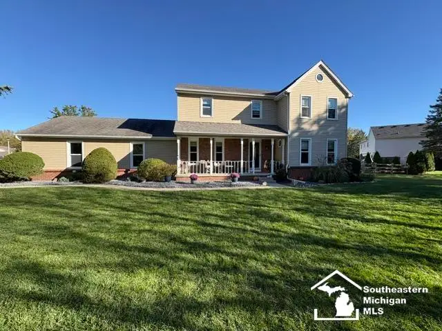 3957 Meadowview ST, Lambertville, MI 48144 - #1