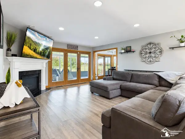 4375 Pointe Aux Peaux RD, Newport, MI 48166