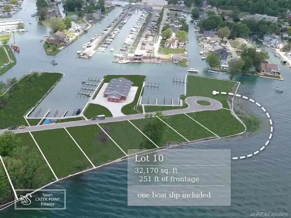 8421 Swan Creek PT, FairHaven, MI 48023