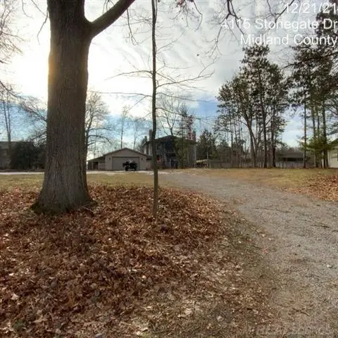 4203 Stonegate, Midland, MI 48640 - Image #2